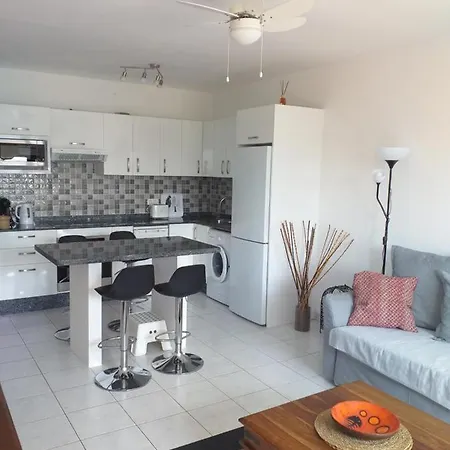 Bungalow Playa Bastian - Piscina Climatizada - Wifi - Playa 1 Min. Costa Teguise Exterior photo